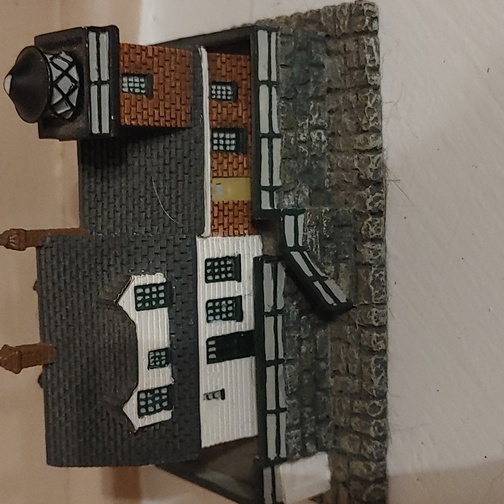 Mini replica lighthouse